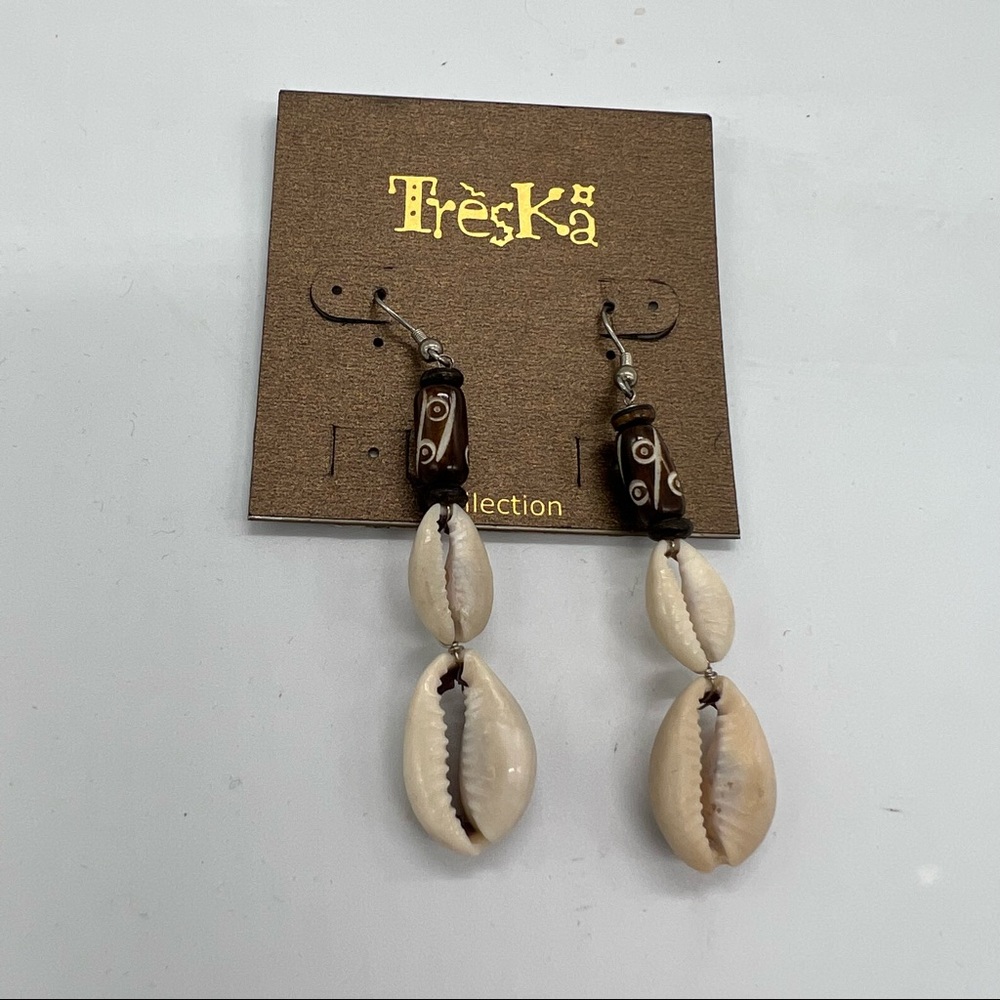NWT Treska Shells and Beads Dangle Earrings